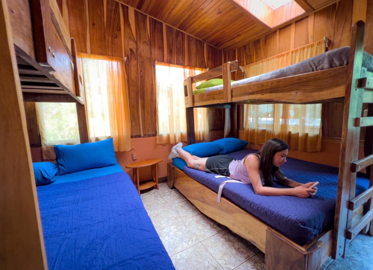 Casa Tranquilo Hostel Монте-Верде Экстерьер фото
