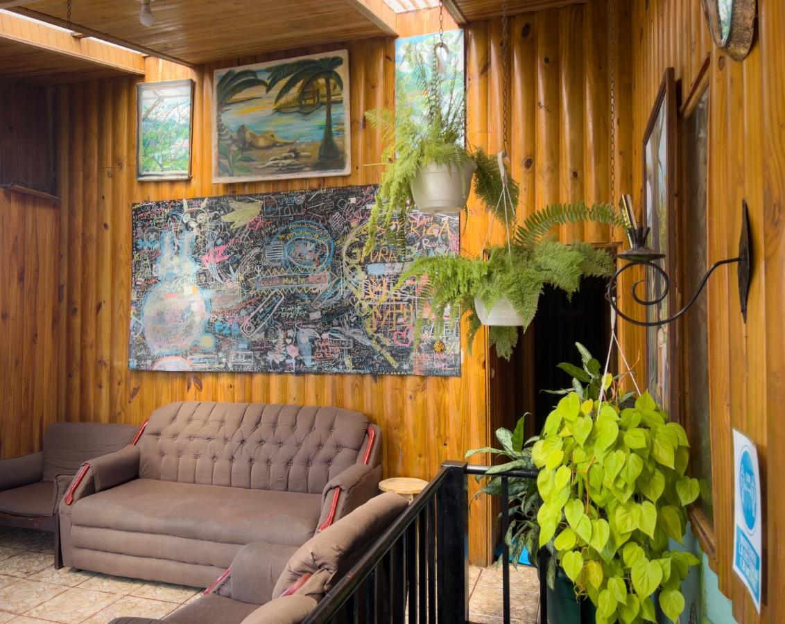 Casa Tranquilo Hostel Монте-Верде Экстерьер фото
