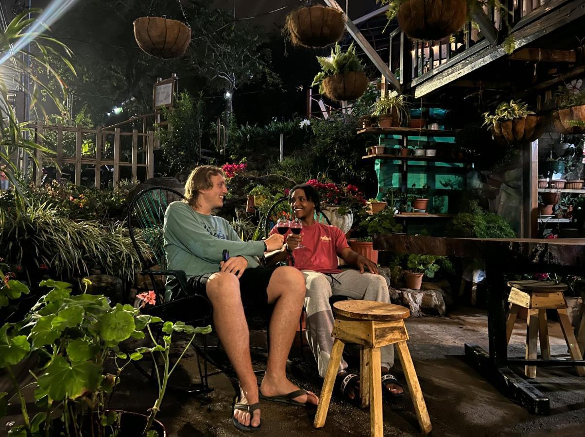 Casa Tranquilo Hostel Монте-Верде Экстерьер фото
