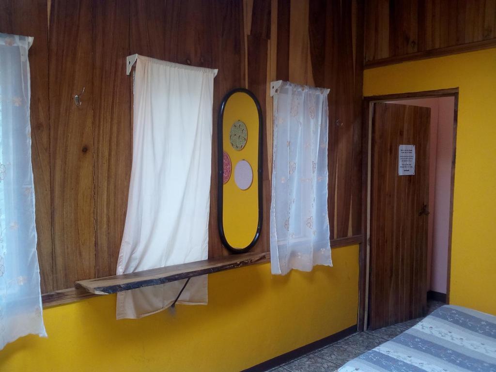 Casa Tranquilo Hostel Монте-Верде Экстерьер фото